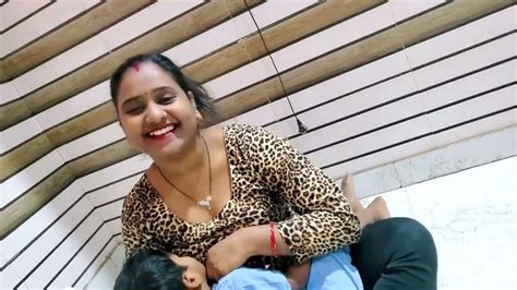 Indian couple sex karte hue bedroom me